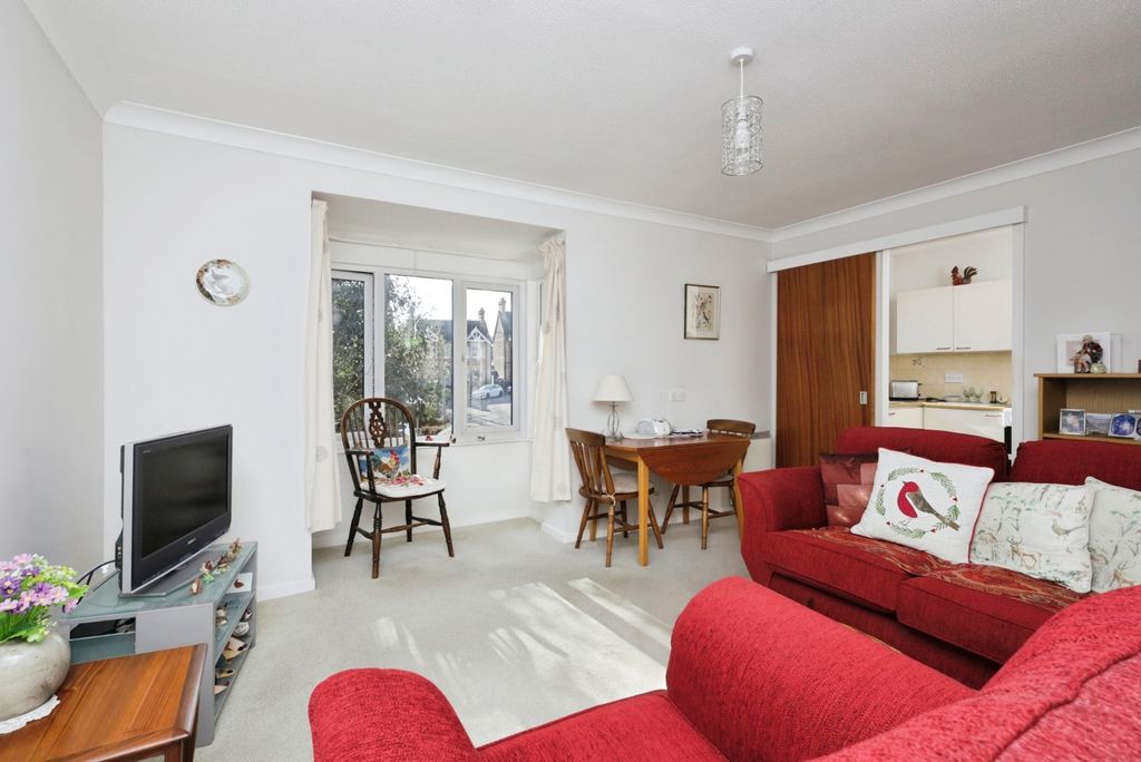 Property photo 3 of 12 Pbox-Img.Jpg