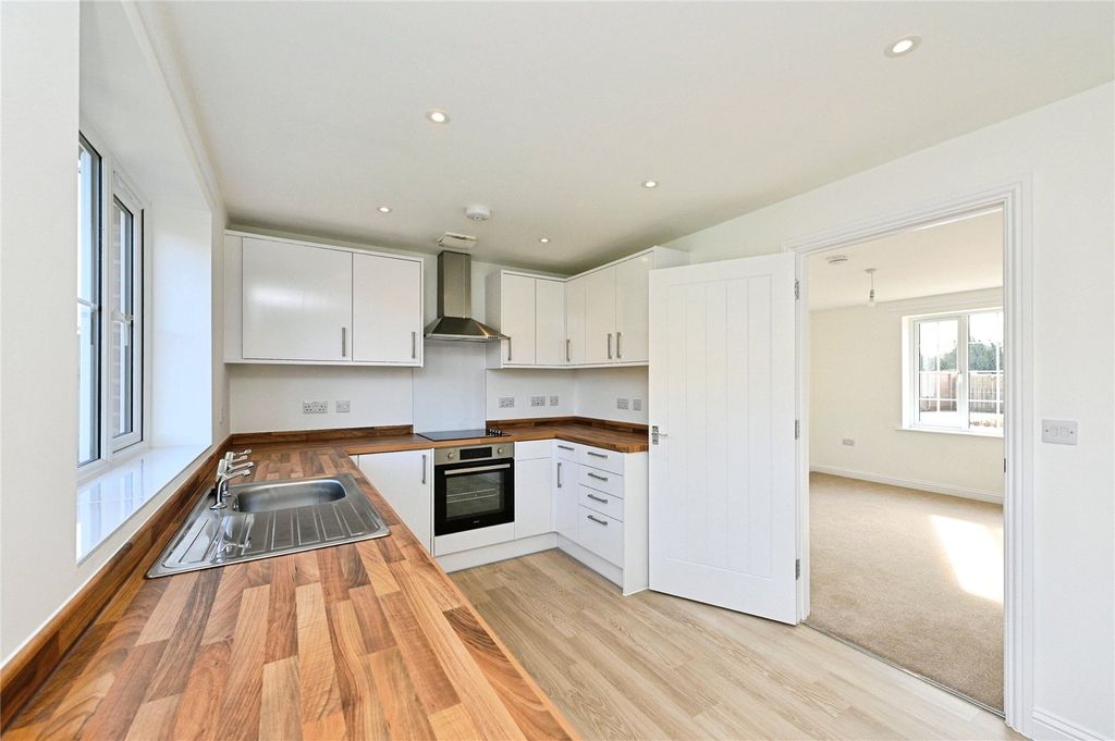 Property photo 3 of 12 Picture No. 07