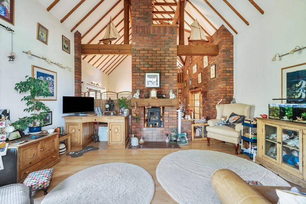 Property photo 3 of 25 Living Area