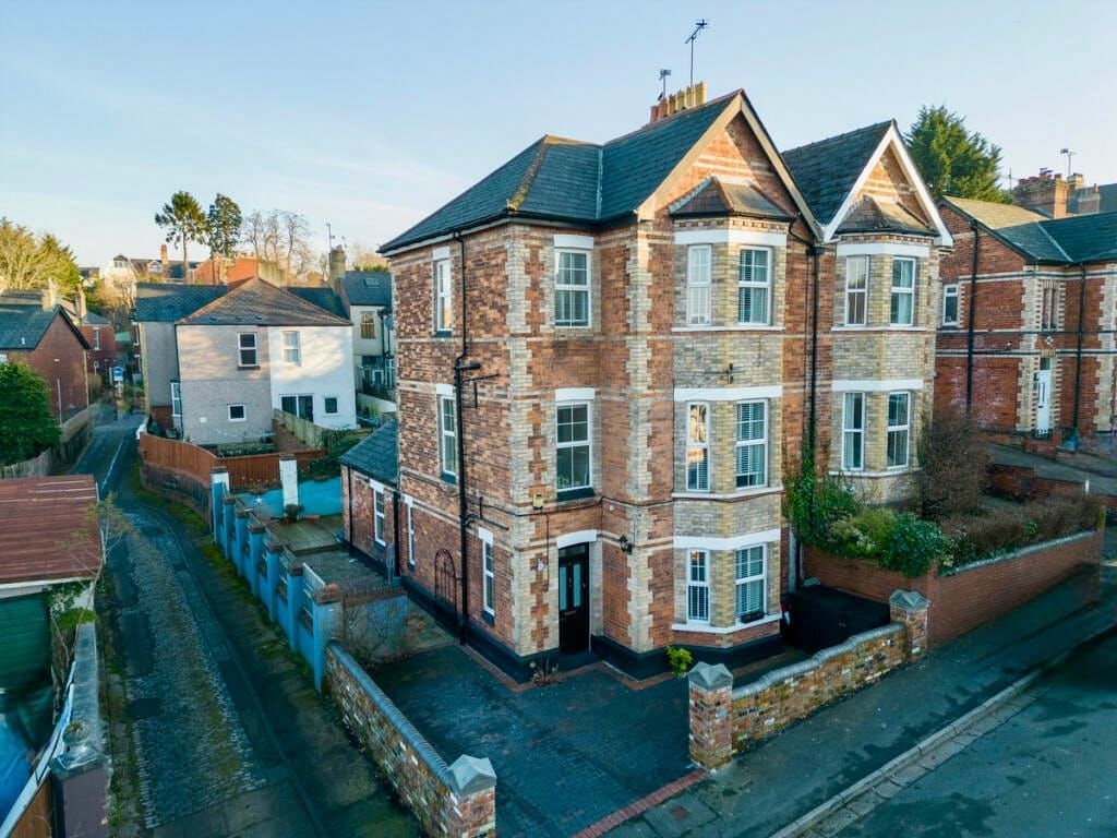 Property photo 1 of 38