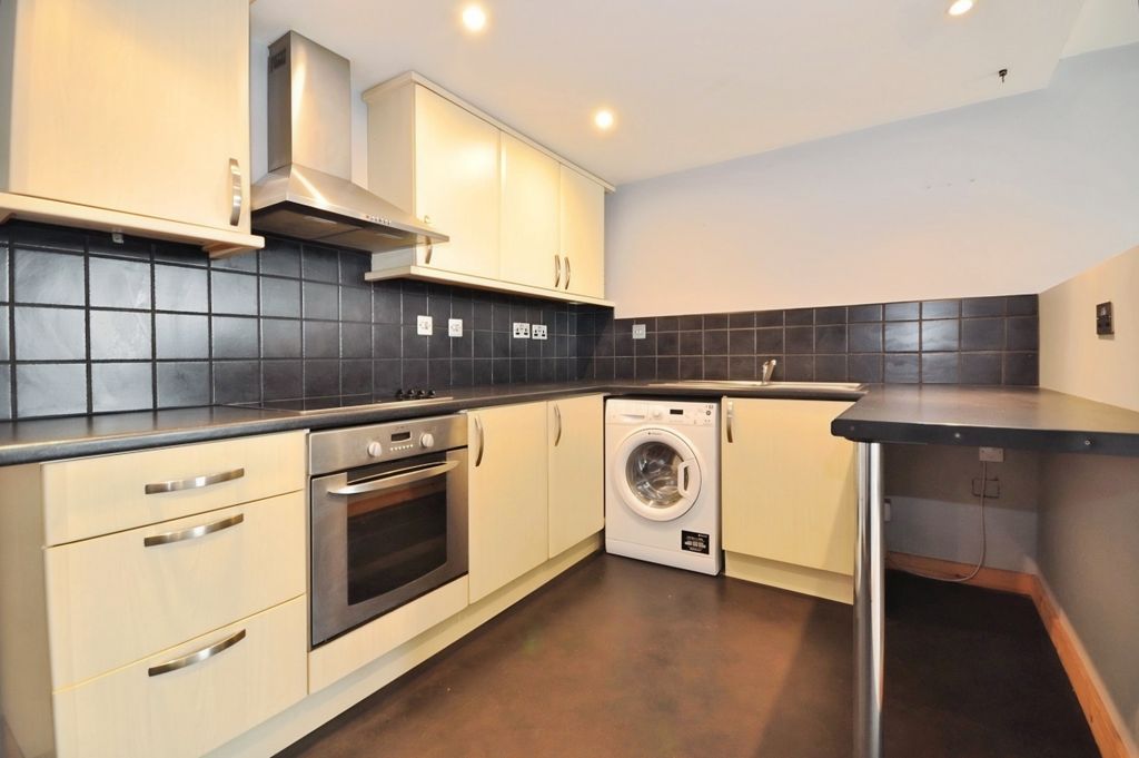 Property photo 2 of 6