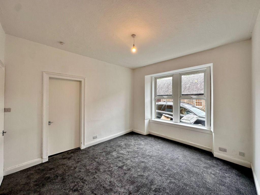 Property photo 3 of 12 Photo 3
