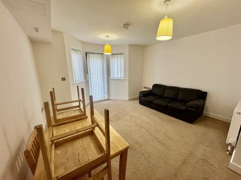 Property photo 2 of 8 Img_0395.Jpg