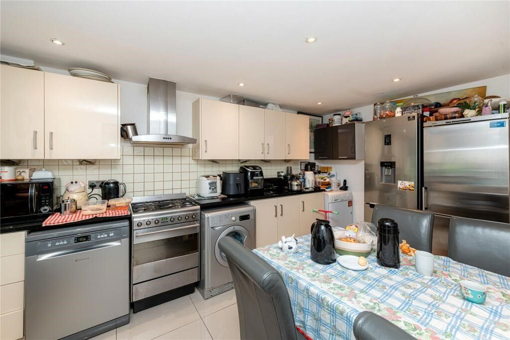 Property photo 3 of 7