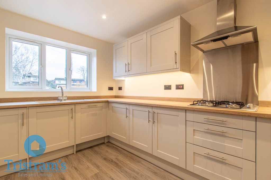 Property photo 3 of 29