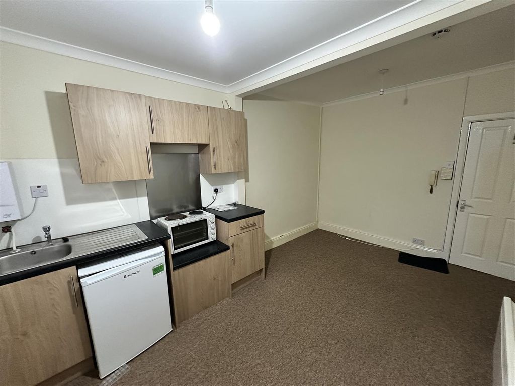 Property photo 2 of 5 Bright Kitchen With Modern Wood-Effect Cabinets...