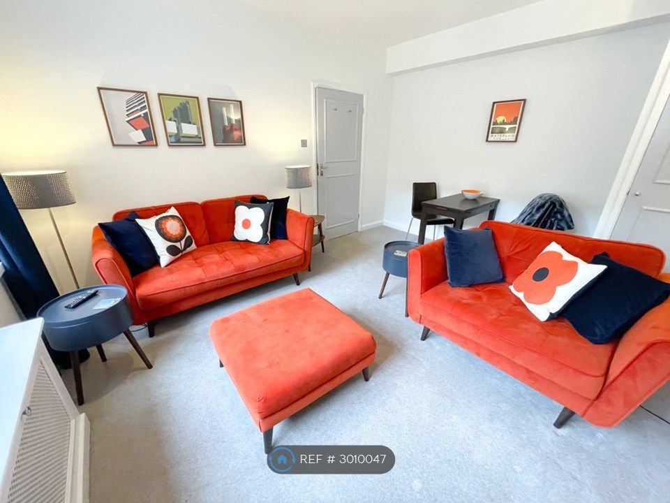 Property photo 1 of 5 Living Room