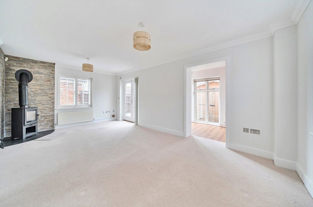 Property photo 3 of 29 Picture No. 68