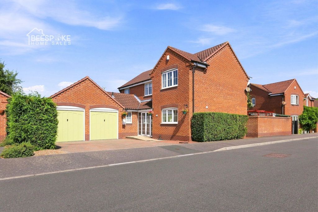 Property photo 1 of 36
