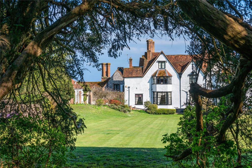 Property photo 1 of 19 Yew Tree Walk View