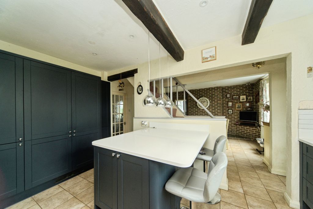 Property photo 1 of 22 Kitchen