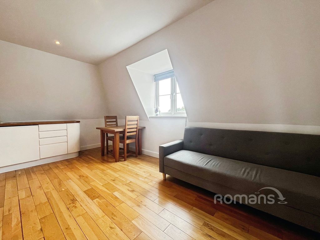 Property photo 3 of 9 Pbox-Img.Jpg