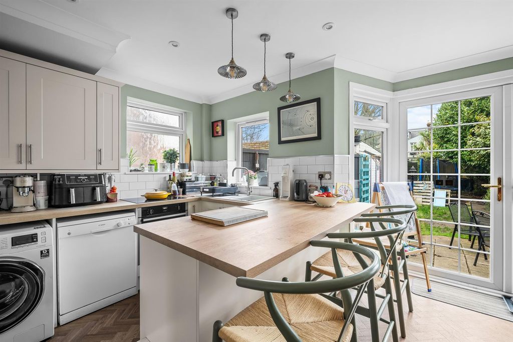 Property photo 3 of 17 Open Plan Kitchen/Dining Room