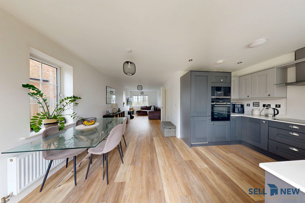 Property photo 3 of 25 Internal Image 