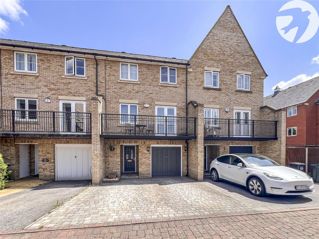 Property photo 1 of 35 External
