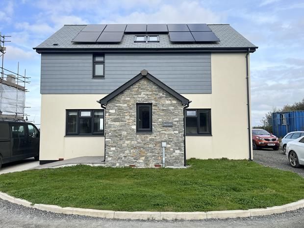 Property photo 1 of 12 Front