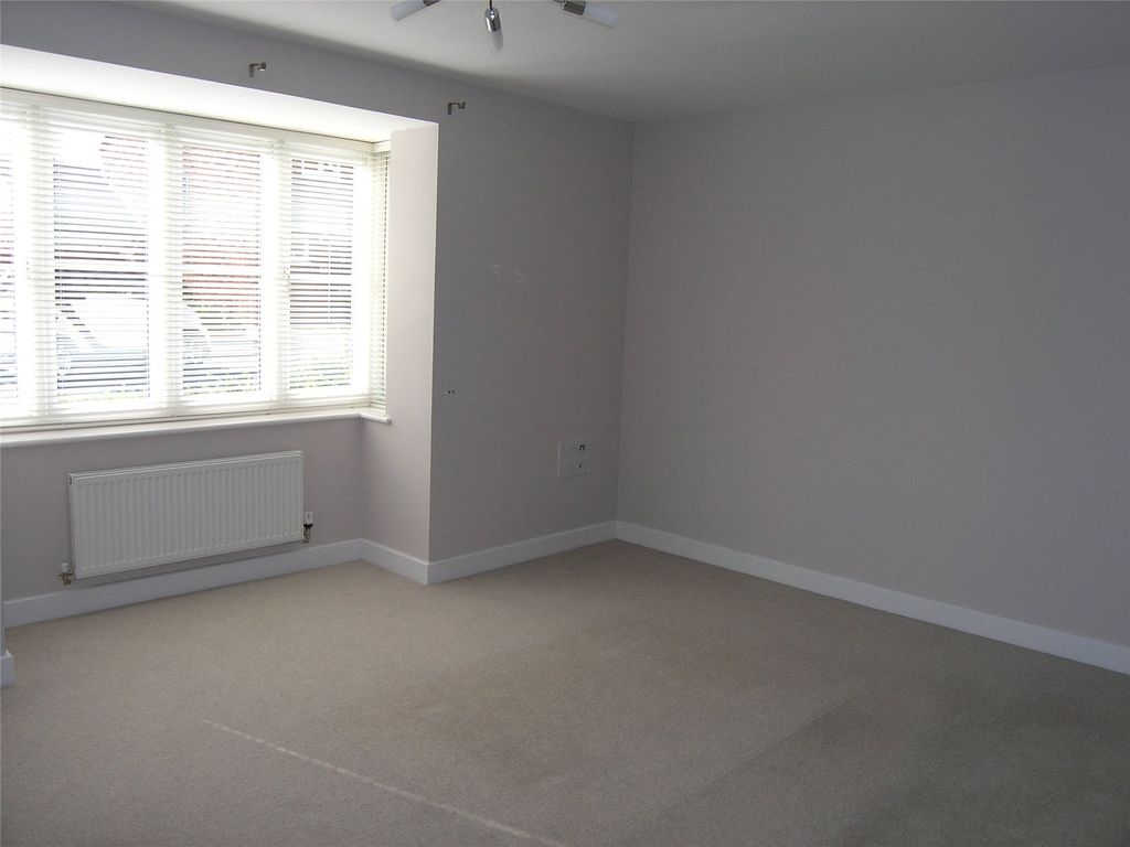 Property photo 2 of 14 Picture No. 02