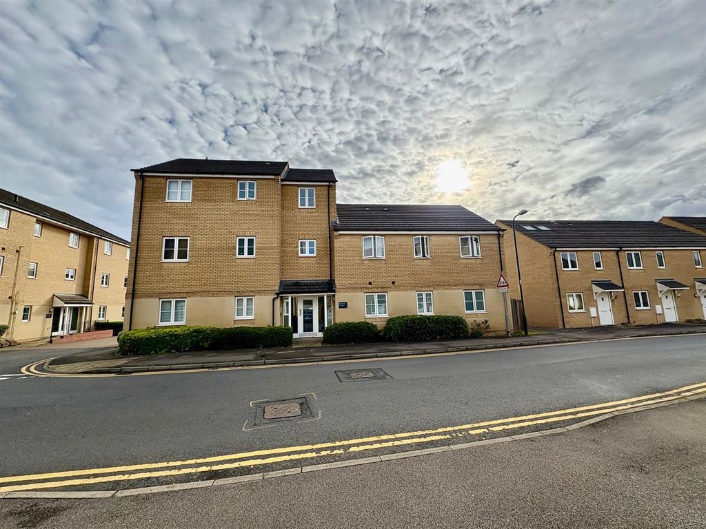 Property photo 1 of 15