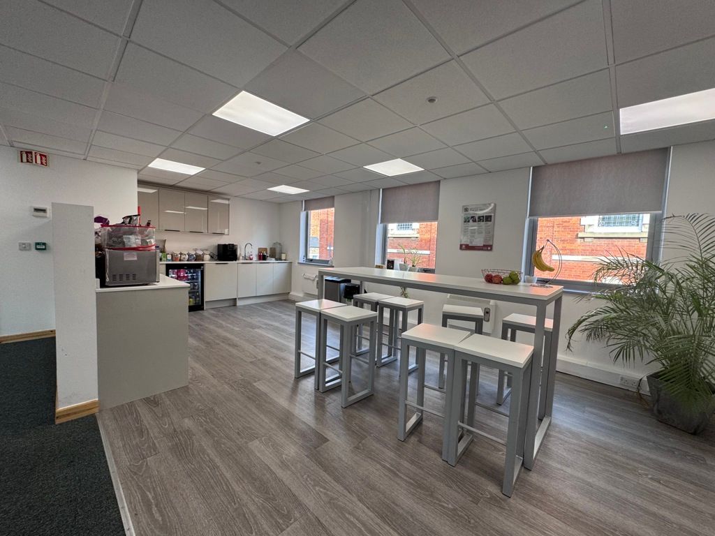 Property photo 2 of 6 Photo 1