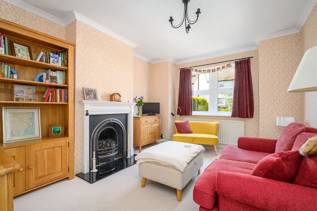 Property photo 2 of 12