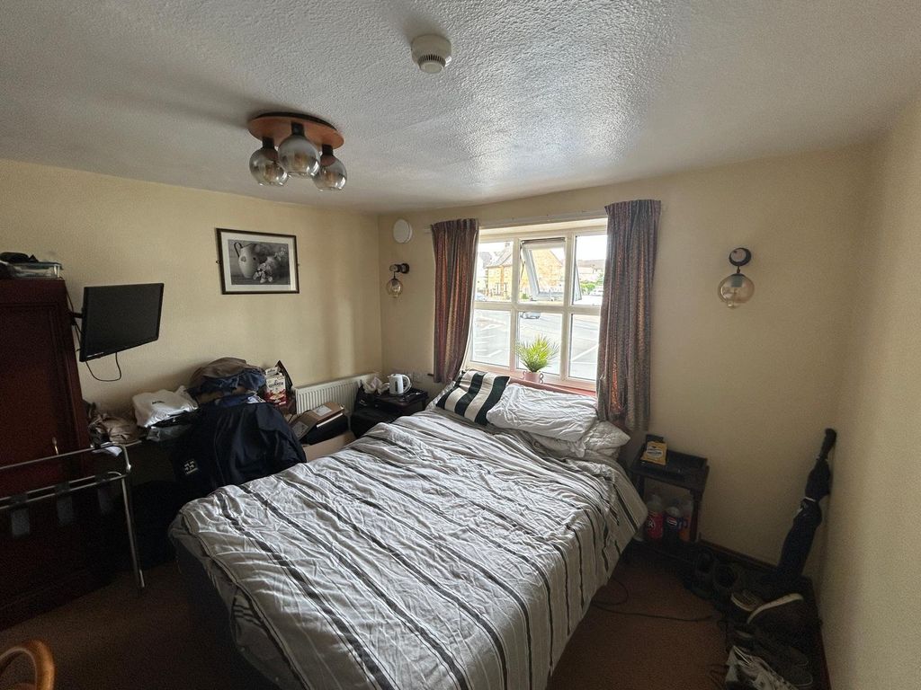 Additional image 18 of 21 bed flat for saleBroad Green, Wellingborough, Northamptonshire NN8