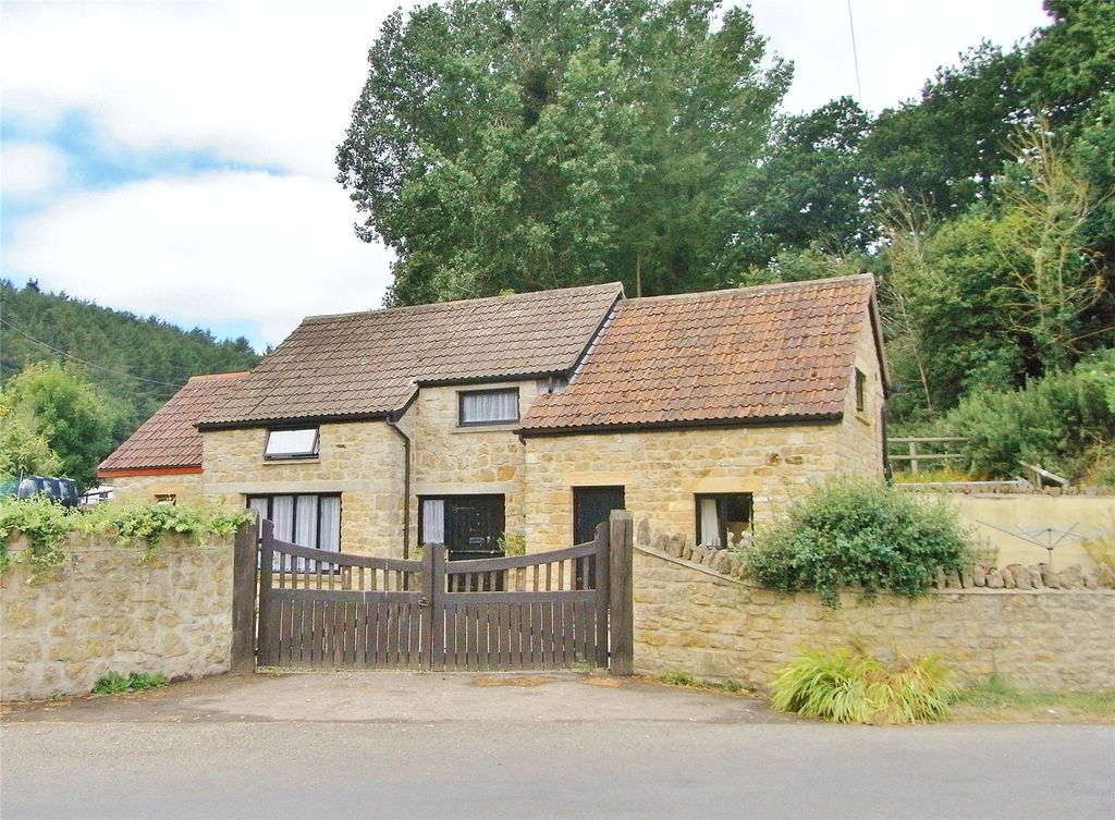 Property photo 3 of 8 Picture No. 25