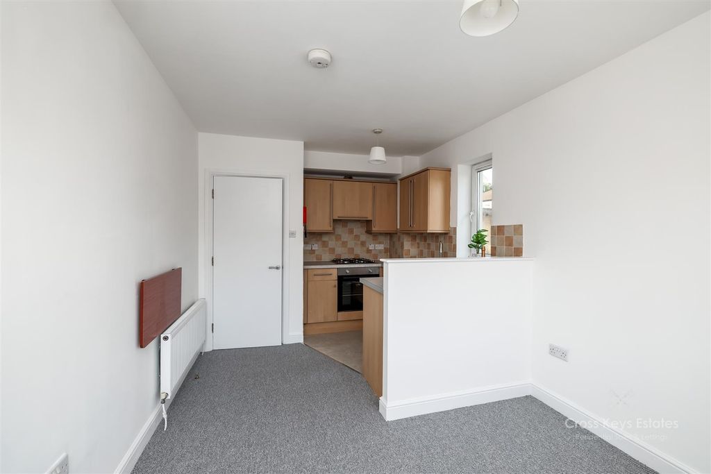 Property photo 3 of 11 Kitchen/Living Room