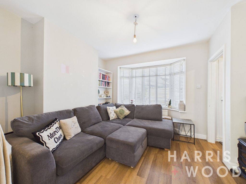 Property photo 3 of 14 4906853