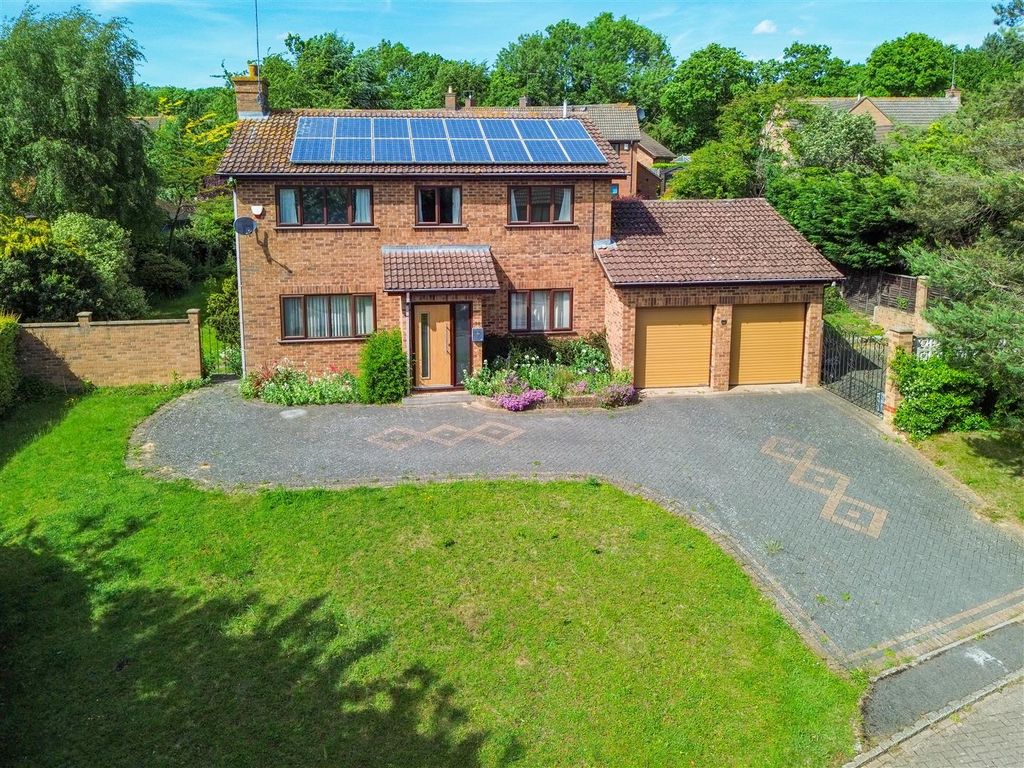 Property photo 1 of 22