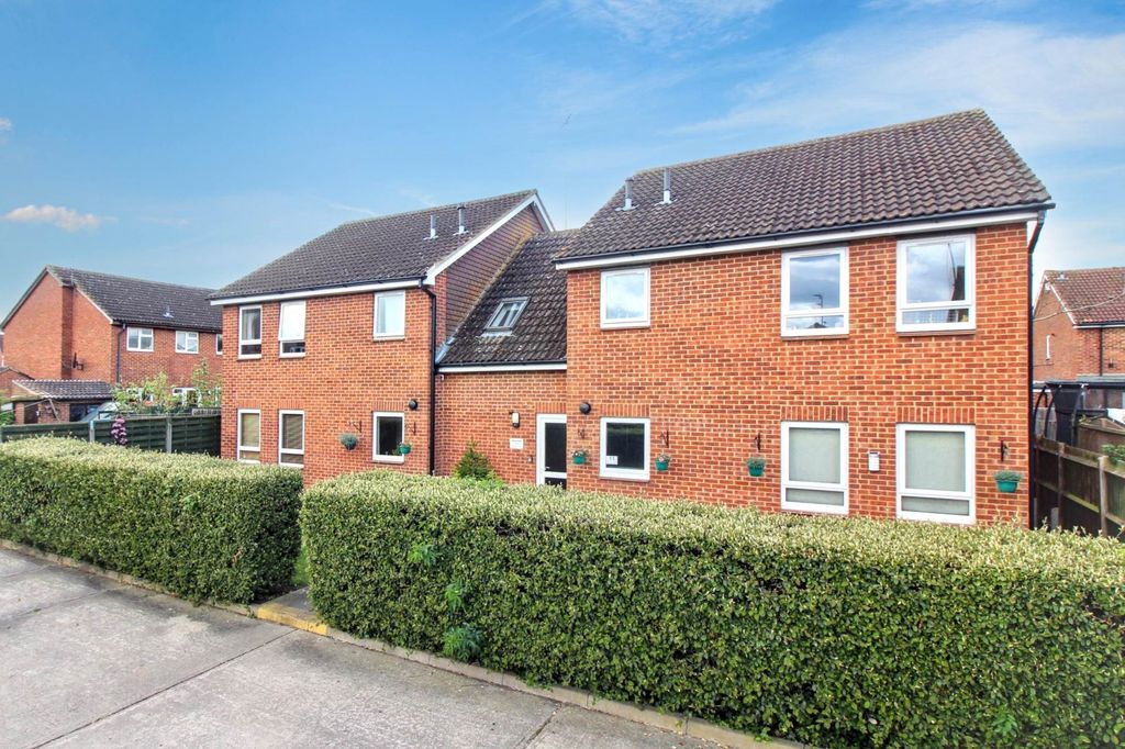 Property photo 1 of 7