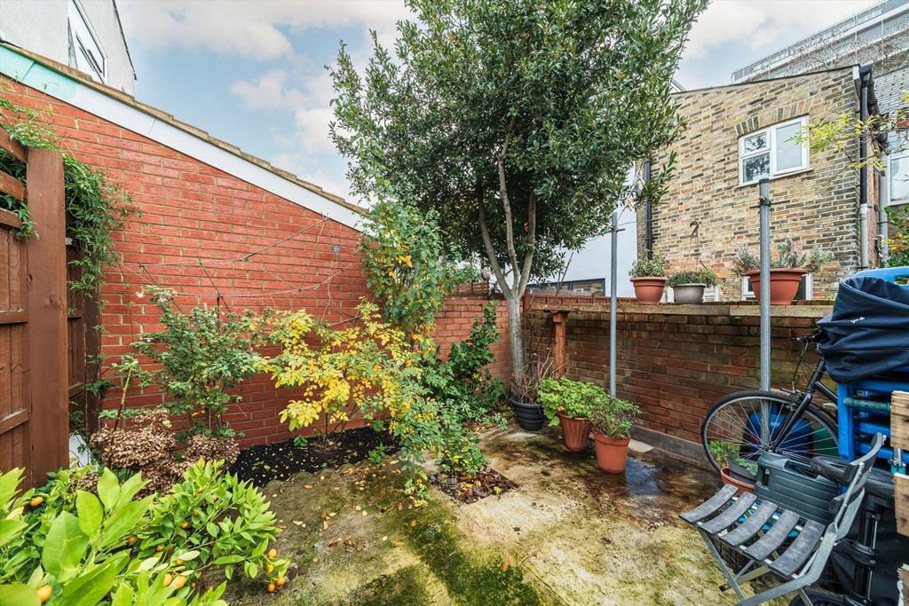 Property photo 3 of 4