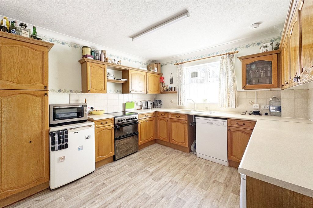 Property photo 3 of 9 Picture No. 01