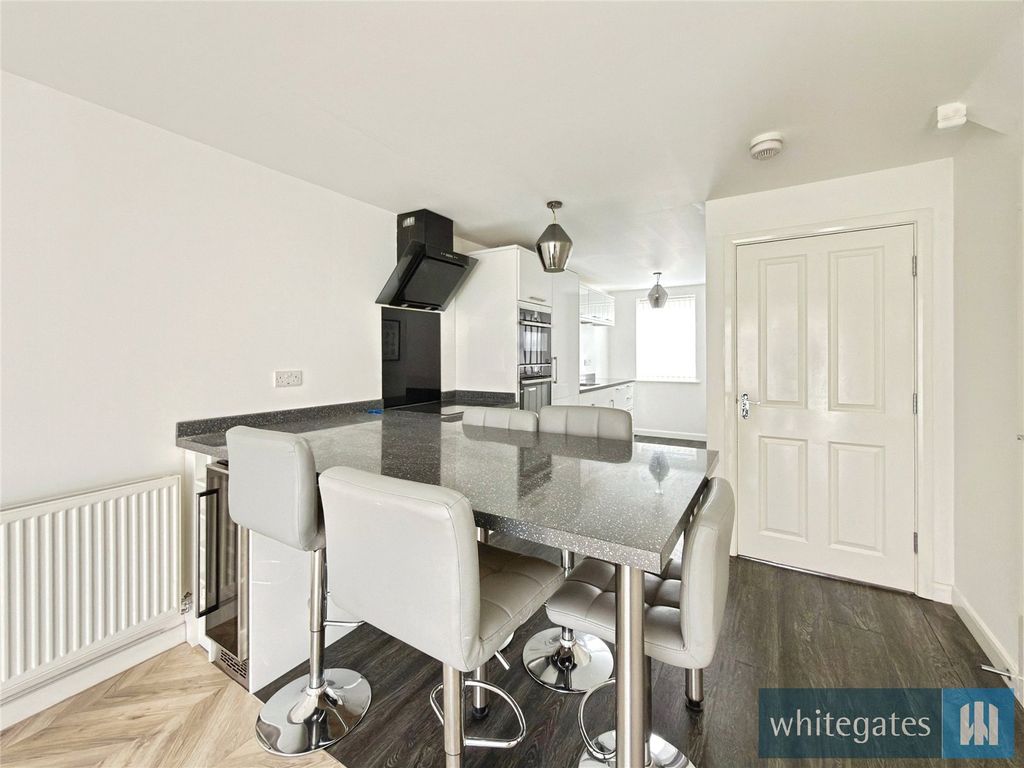 Property photo 3 of 19 Picture No. 21