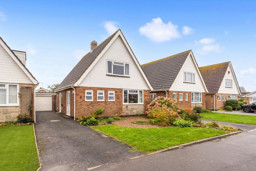 Property photo 1 of 24