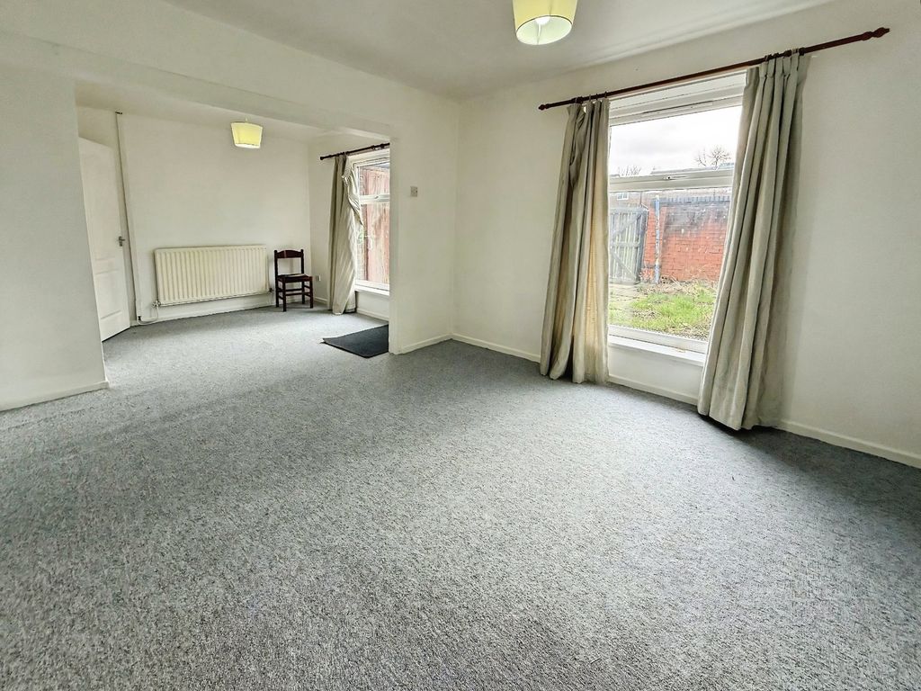 Property photo 2 of 13 Picture No. 01