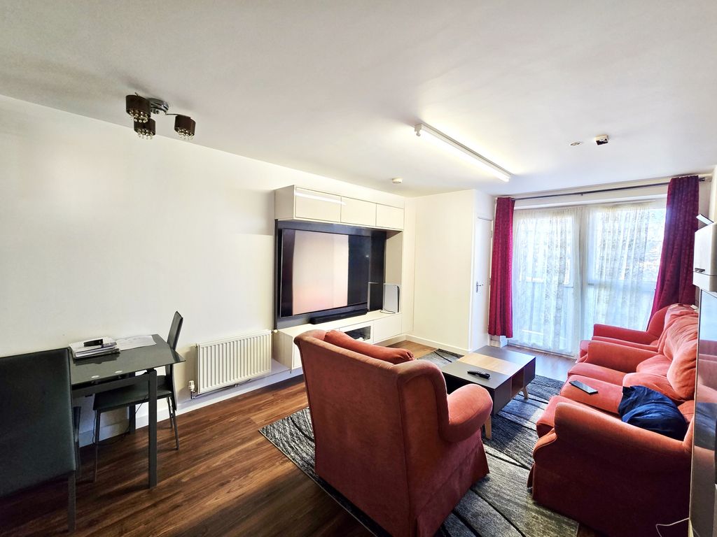 Property photo 3 of 18
