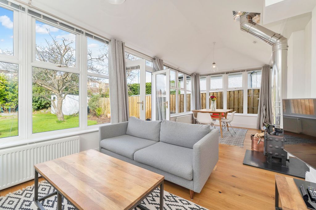 Property photo 3 of 21 Property Image 3