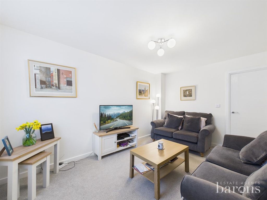 Property photo 3 of 15 Cam05500G0-Pr0120-Still006.Jpg