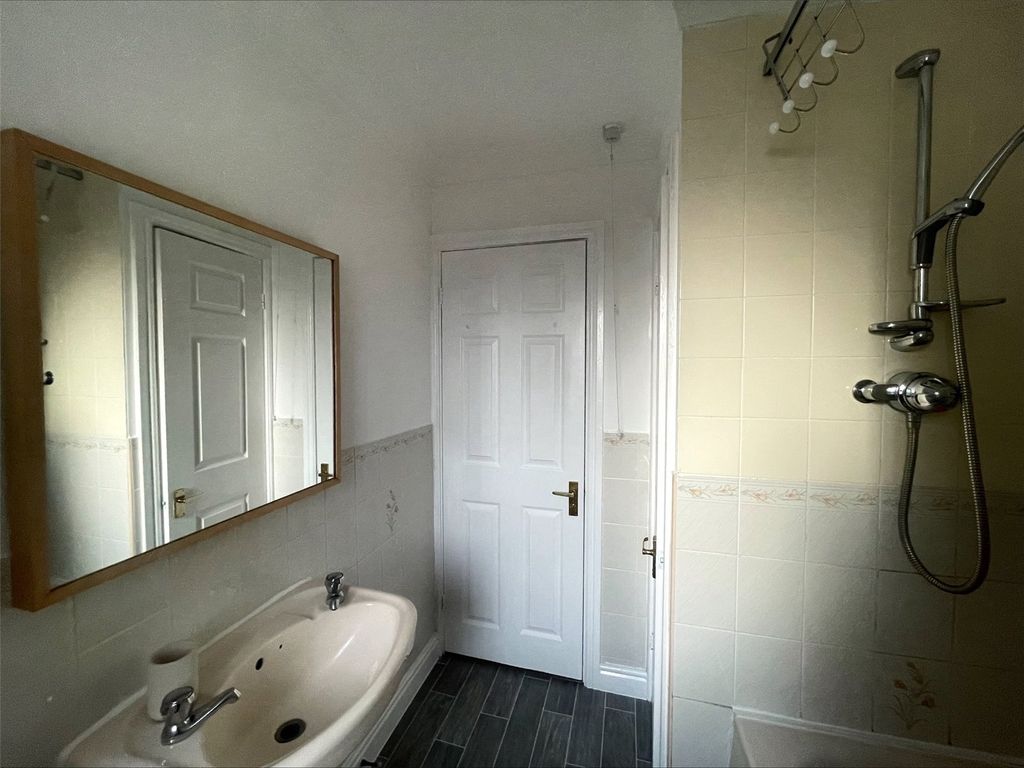 Additional image 8 of 2 bed flat for saleThe Green, High Shincliffe, Durham DH1