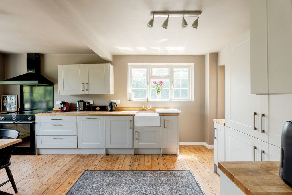 Property photo 3 of 37 3