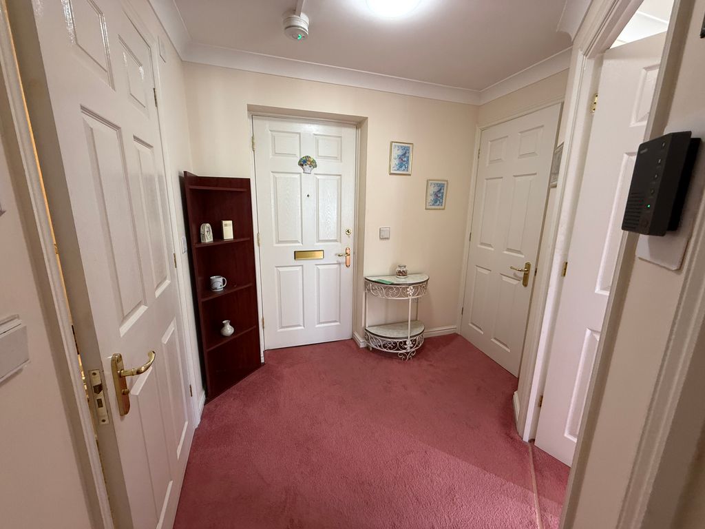 Property photo 3 of 11