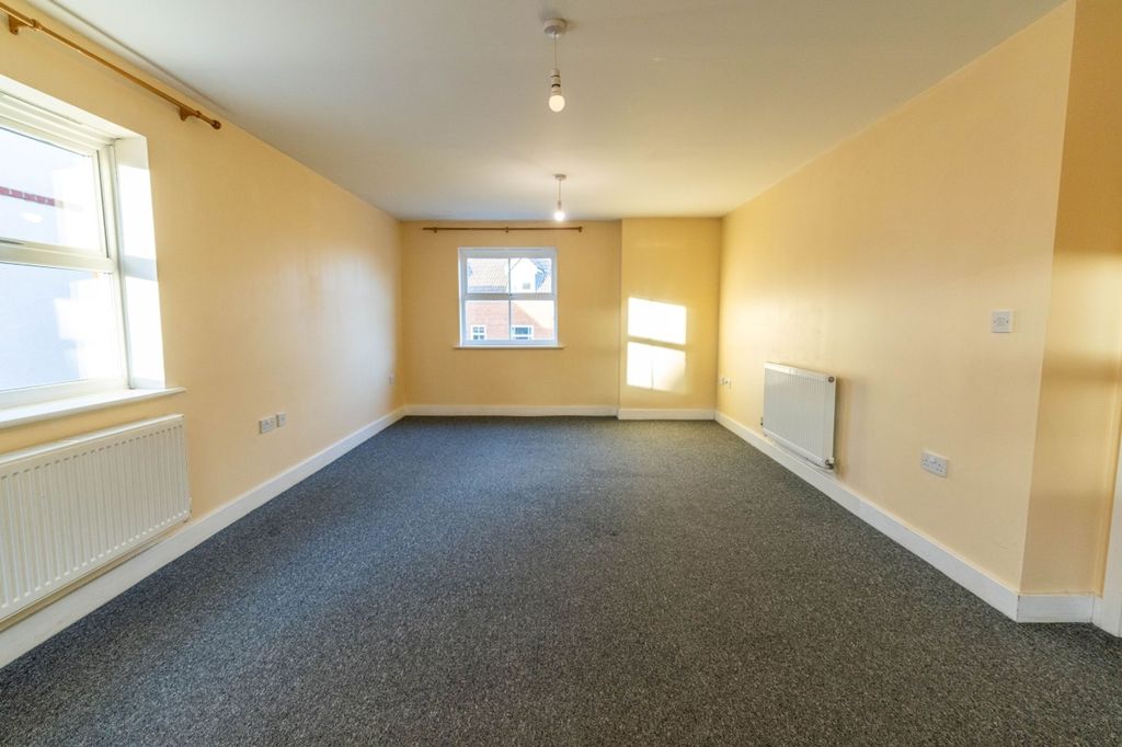 Property photo 3 of 8