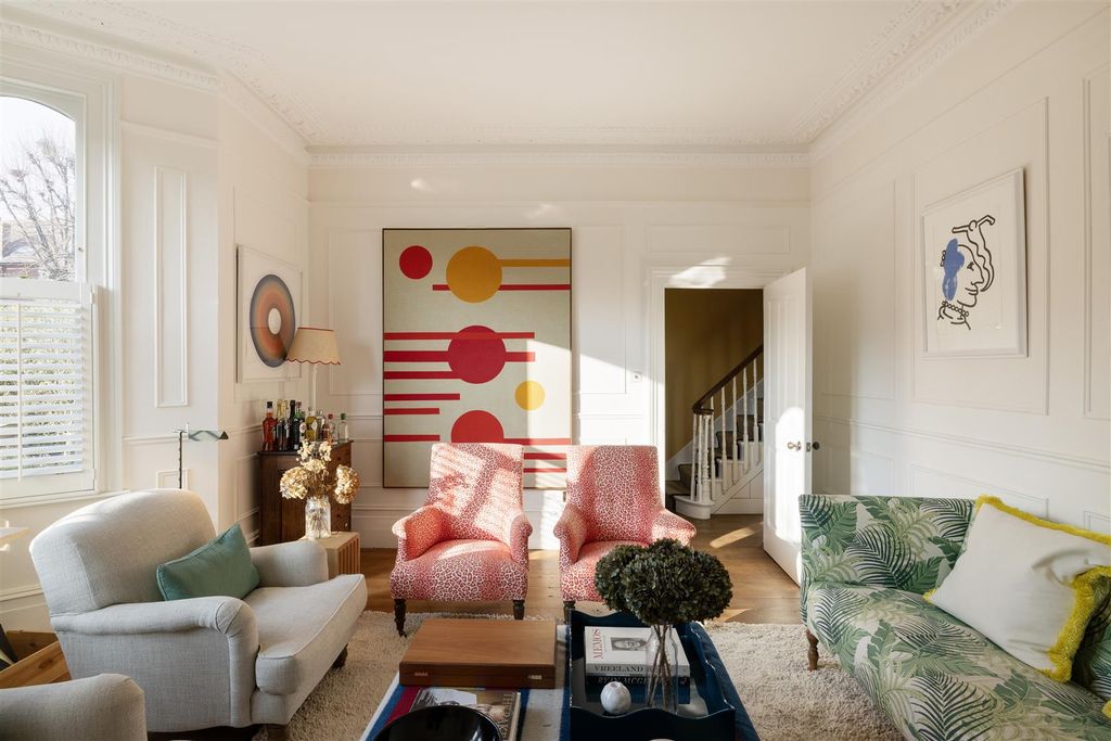 Property photo 3 of 35