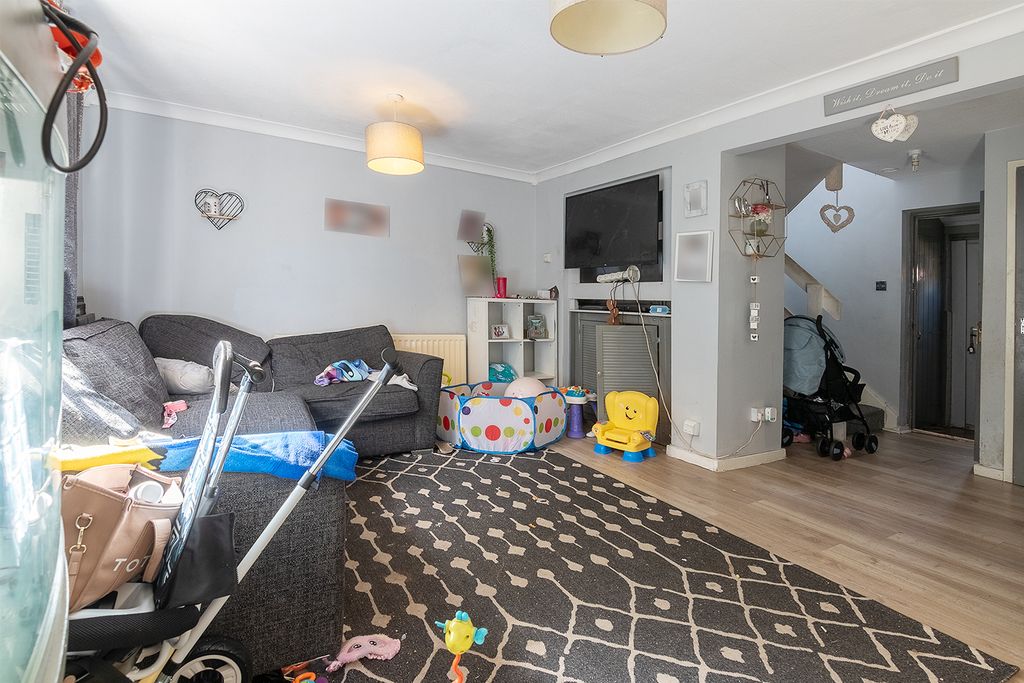 Property photo 3 of 29