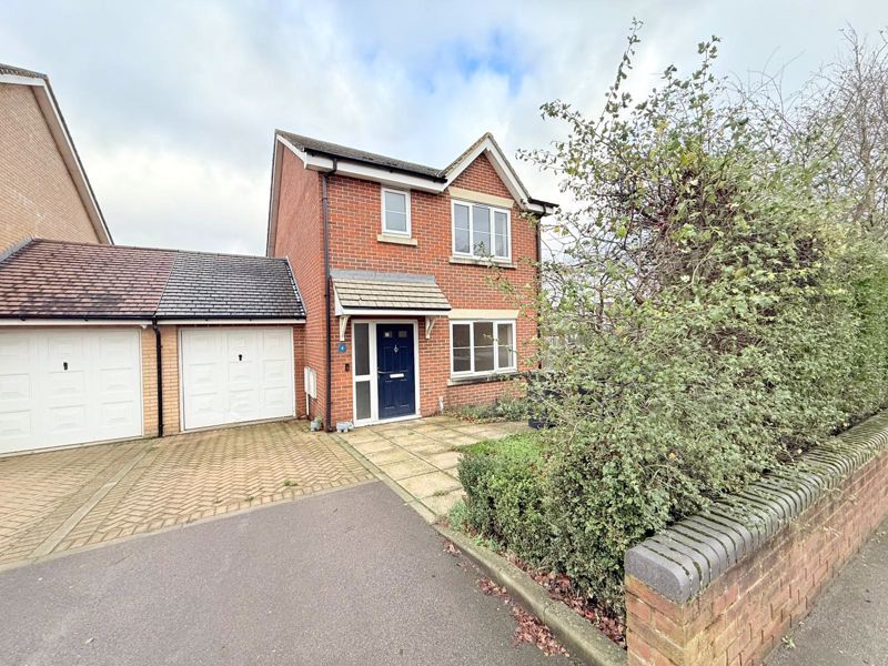 Property photo 1 of 17 Photo 4