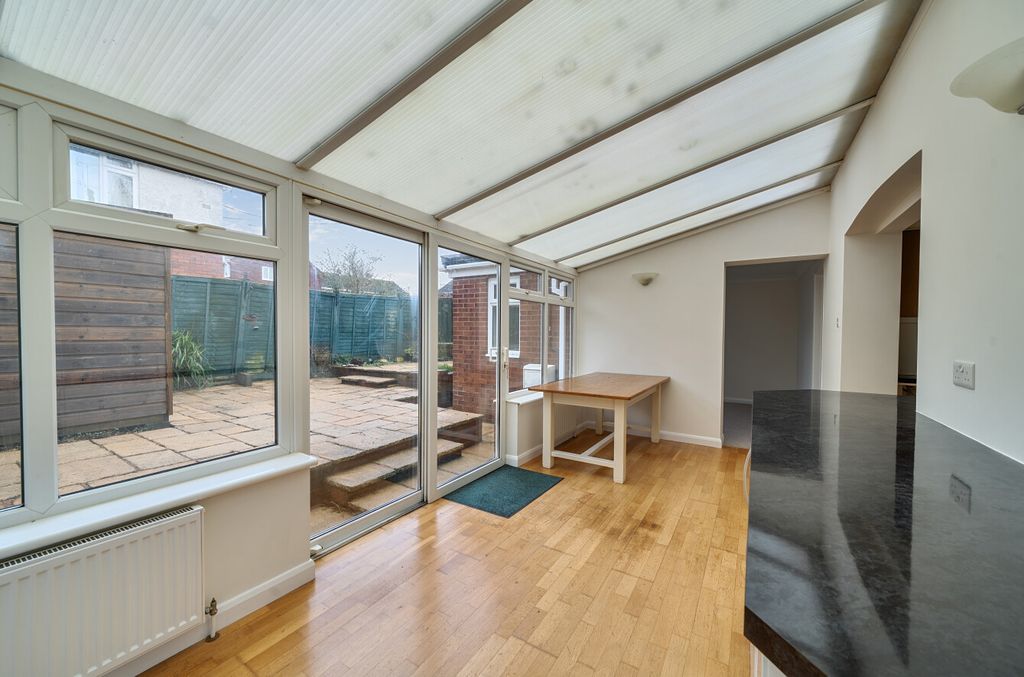 Property photo 3 of 19 1397349-24-697Cf7...