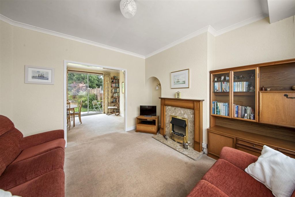 Property photo 3 of 13