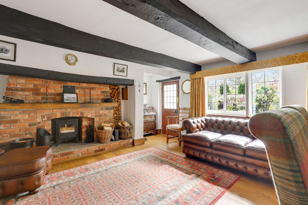 Property photo 2 of 31