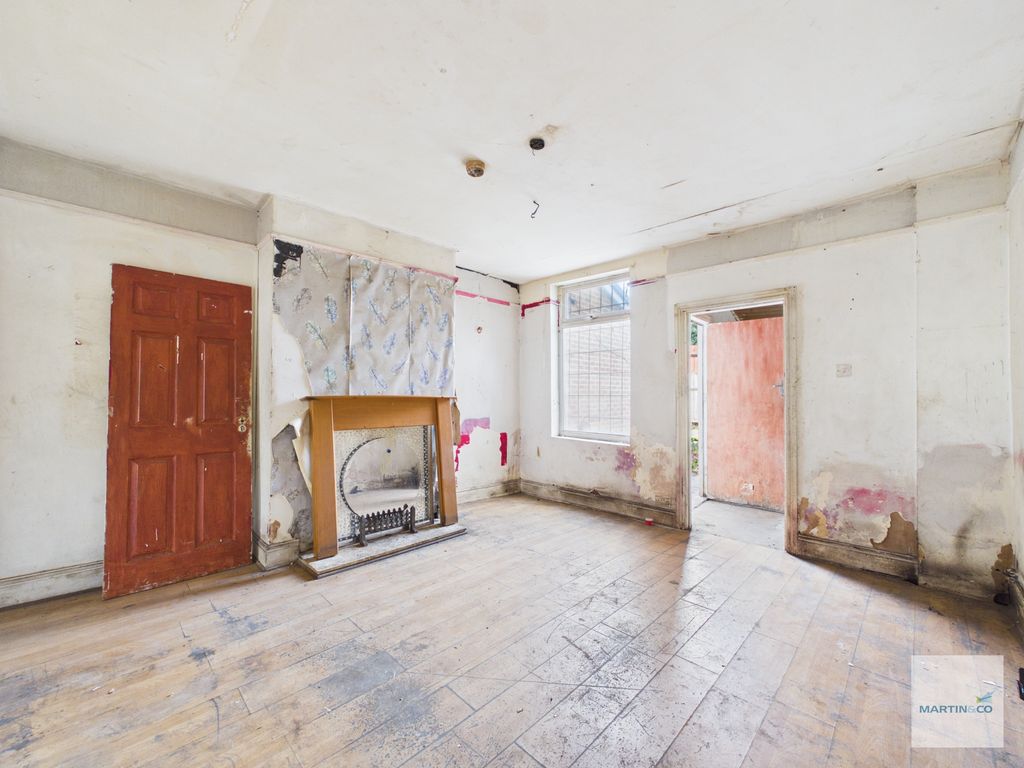 Property photo 2 of 10 Cam03394G0-Pr0536-Still004