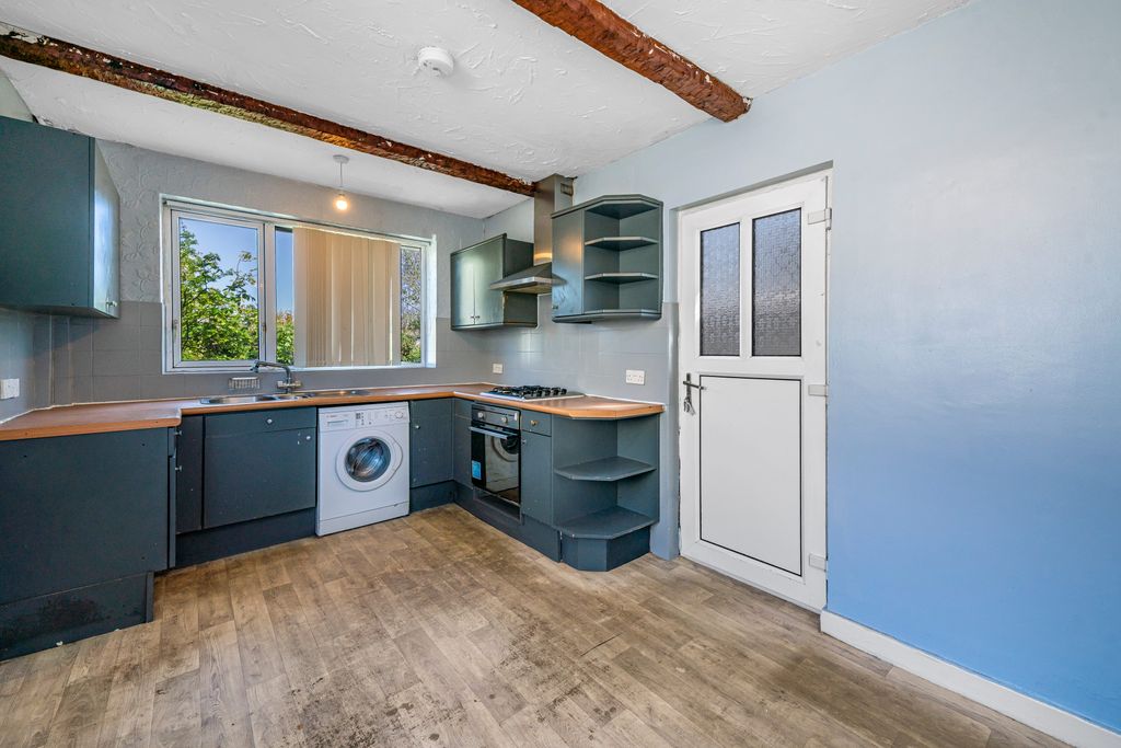 Property photo 2 of 12 Kitchen Diner